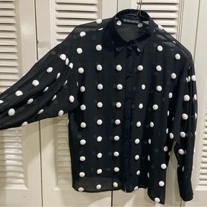 ZARA BLACK BUTTON FRONT TOP WITH RAISED WHITE DETAIL AND BALLOON SLEEVES